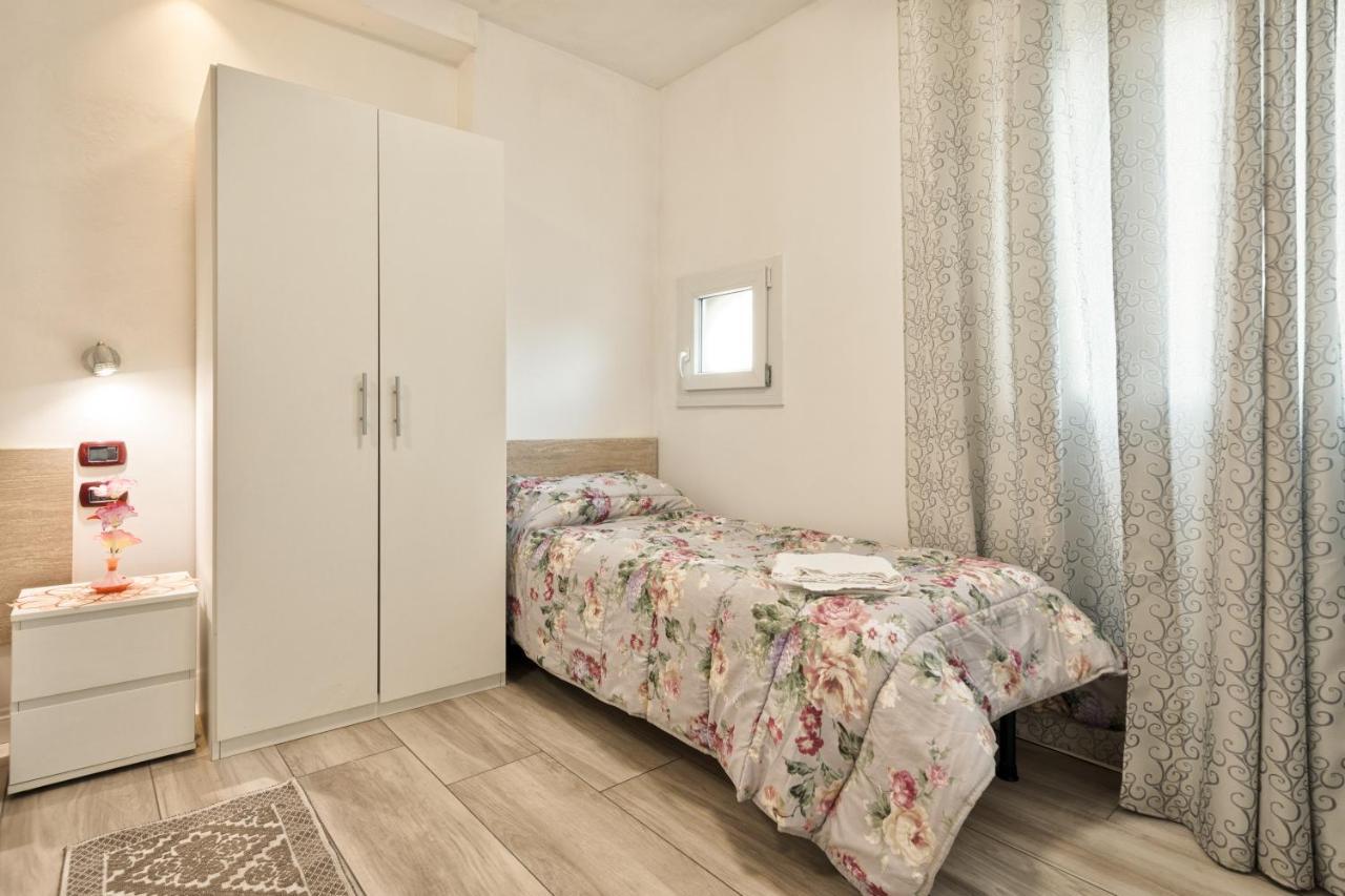 Hotel Venice Pink House à Marghera Extérieur photo