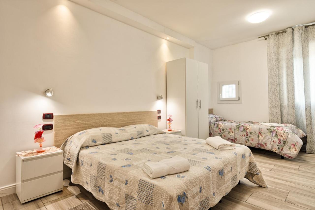 Hotel Venice Pink House à Marghera Extérieur photo