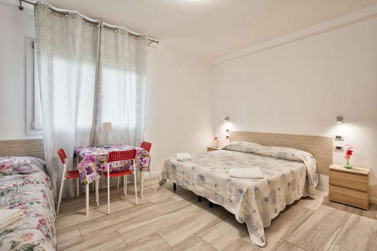 Hotel Venice Pink House à Marghera Extérieur photo